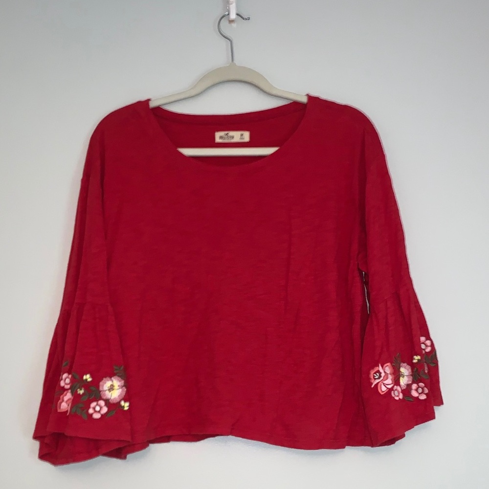 Bell-sleeved Top